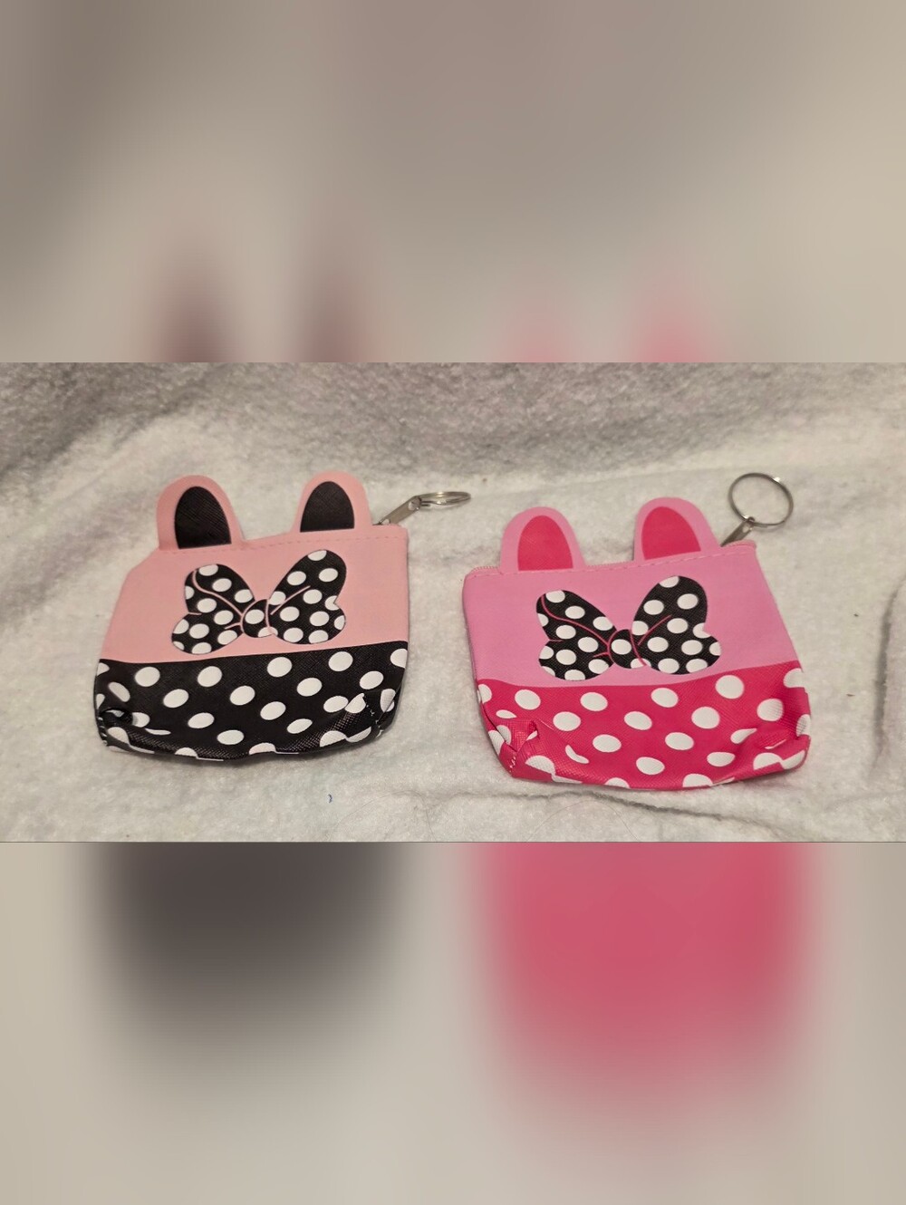 NWOT Minnie Mouse Themed 2 Coin Keychain Purses